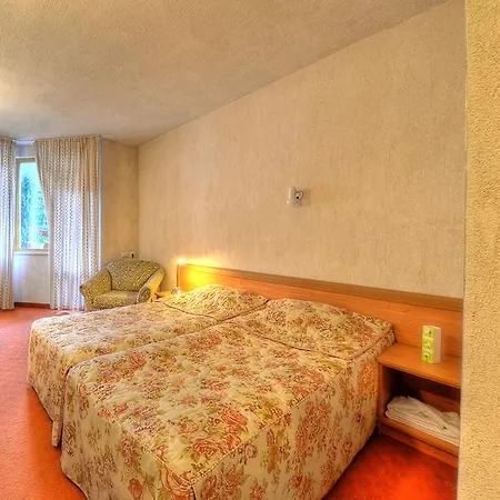 Plaza Family Hotel 3*